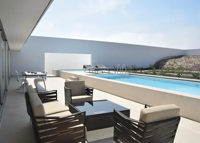 Morden Archictectural In Lisbon Willa Vau (Obidos)